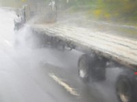 Raining on the road 下雨路上4